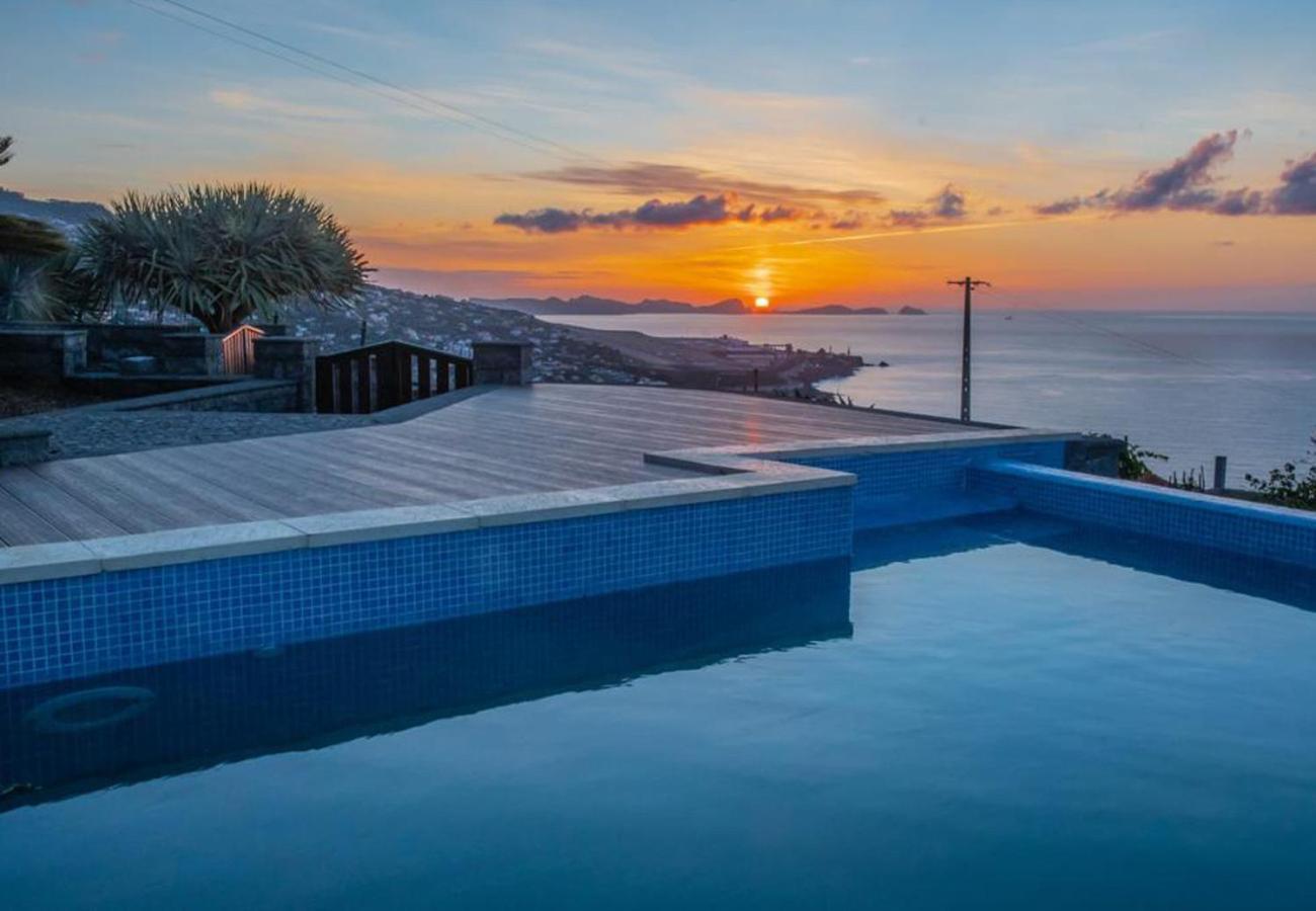 Villa Sunrise View By Madeira Sun Travel サンタ・クルーズ エクステリア 写真
